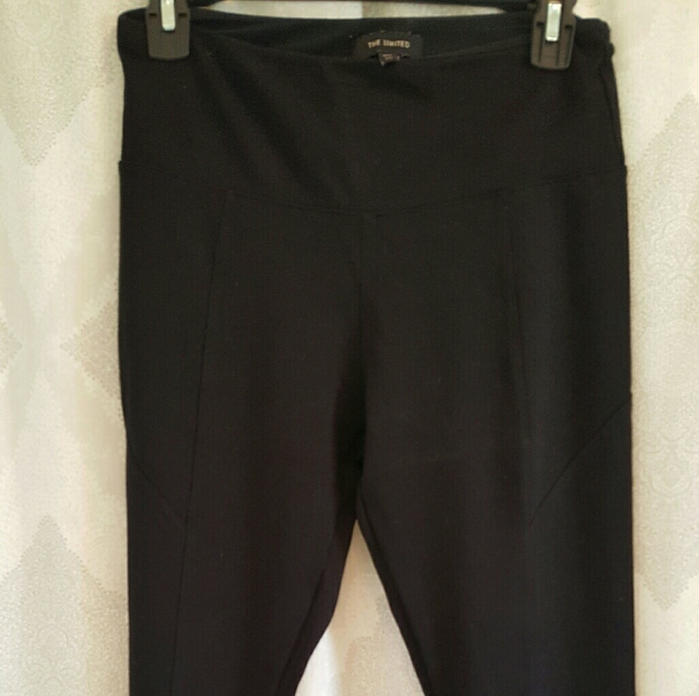 Black leggings